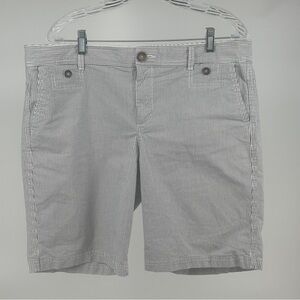 Dockers Classic Blue White  Striped‎ Women's Shorts Size 16